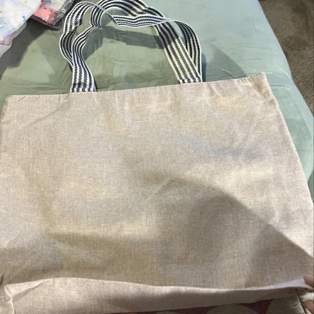 Hello Kitty Large Tote Bag purse - Picture 7 of 12